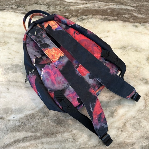 NWOT Herschel Mini Backpack - Picture 2 of 5